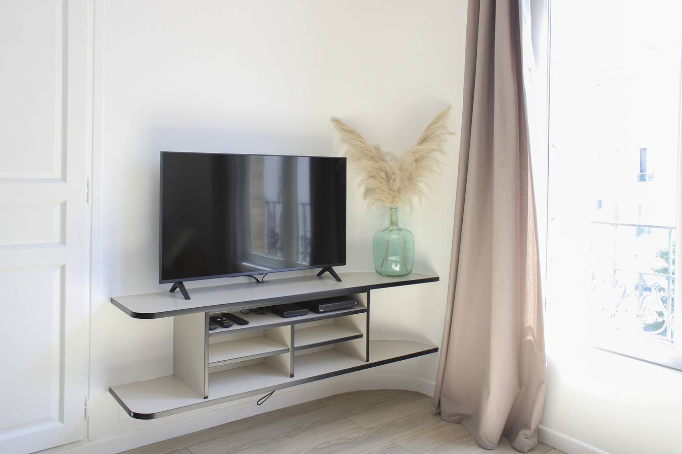 Apartamento entero, In Saint-Denis, bright and comfortable apartment in Saint-Denis, Sena-Saint Denis
