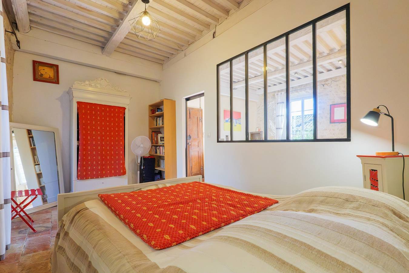 Chambre d’hôtes « Chambre Coquelicot » avec jardin partagé et Wi-Fi in Lagorce, Ardèche