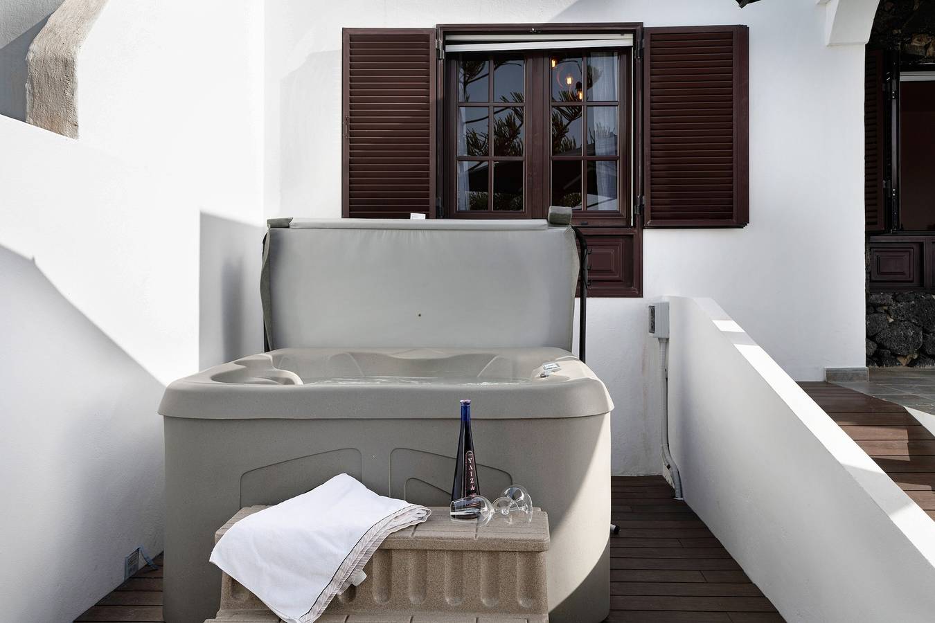Maison de vacances "Maylands" avec piscine privée et Wi-Fi in Playa Blanca, Yaiza