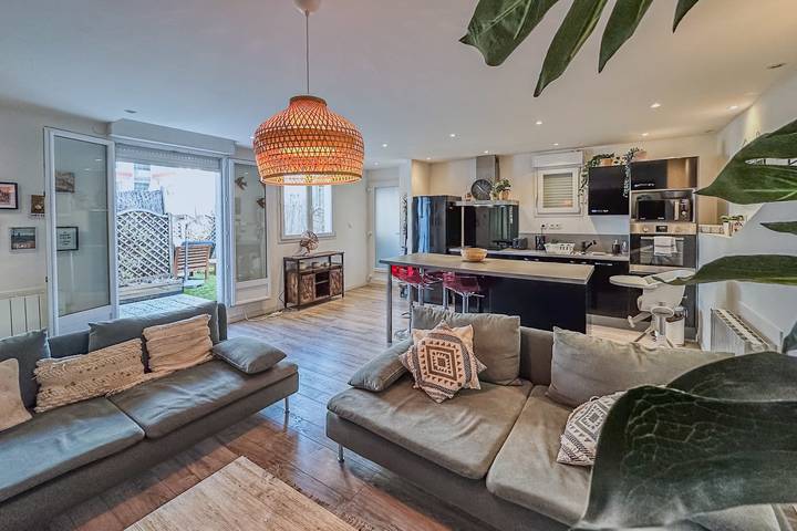 Ferienwohnung für 4 Personen, mit Terrasse, kinderfreundlich in Grenoble - 2