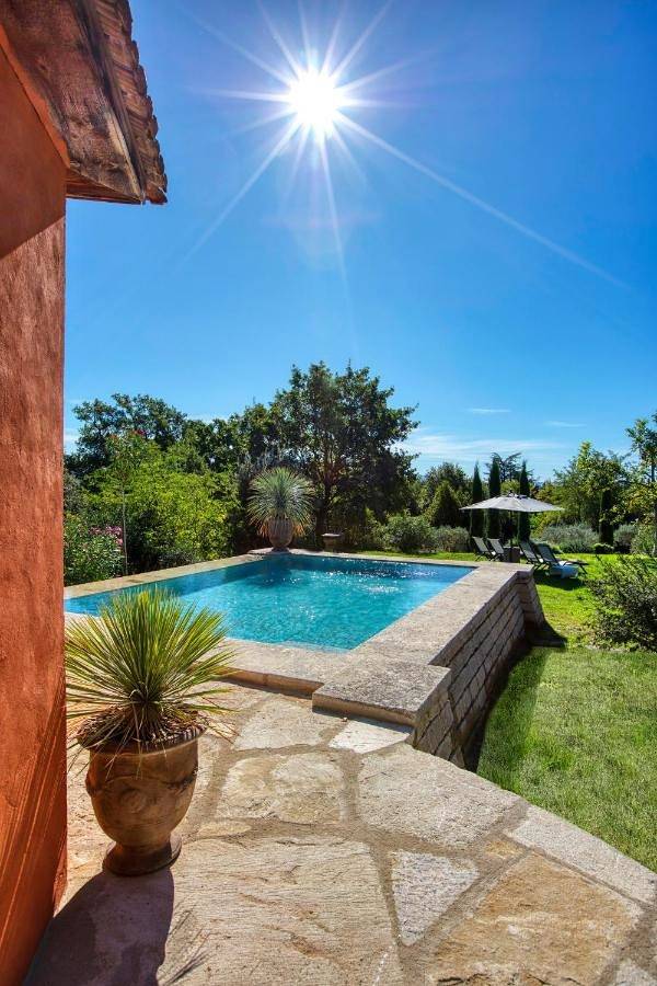 Maison d’hôte pour 2 personnes, avec Terrasse et Jardin ainsi que Piscine et Sauna à Carpentras