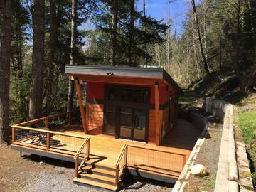 Glamping for 2 Guests in Cascade Range, Washington, Picture 1