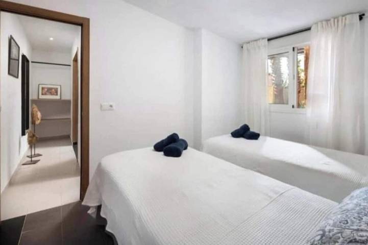 Entire apartment, Apartment 2 Almayate Beach in Almayate, Vélez-Málaga
