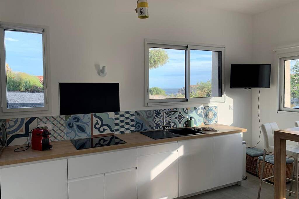 Appartement entier, Superbe appartement avec Terrasse et Vue in Bouzigues, Côte méditerranéenne (France)