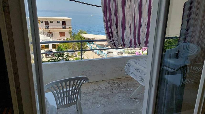 Apartament wakacyjny dla 3 osób, z balkon/ taras w Drašnice