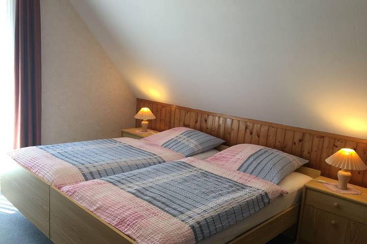 Ferienwohnung für 5 Personen, mit Garten in Schwabstedt - 2