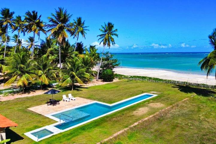 Casas e apartamentos de temporada para 16 pessoas, com jacuzzi e jardim e ainda piscina and sauna, com animais de estimação em Praia do Toque