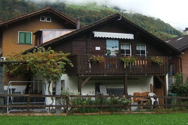 Chalet für 4 Personen, mit Garten - 1