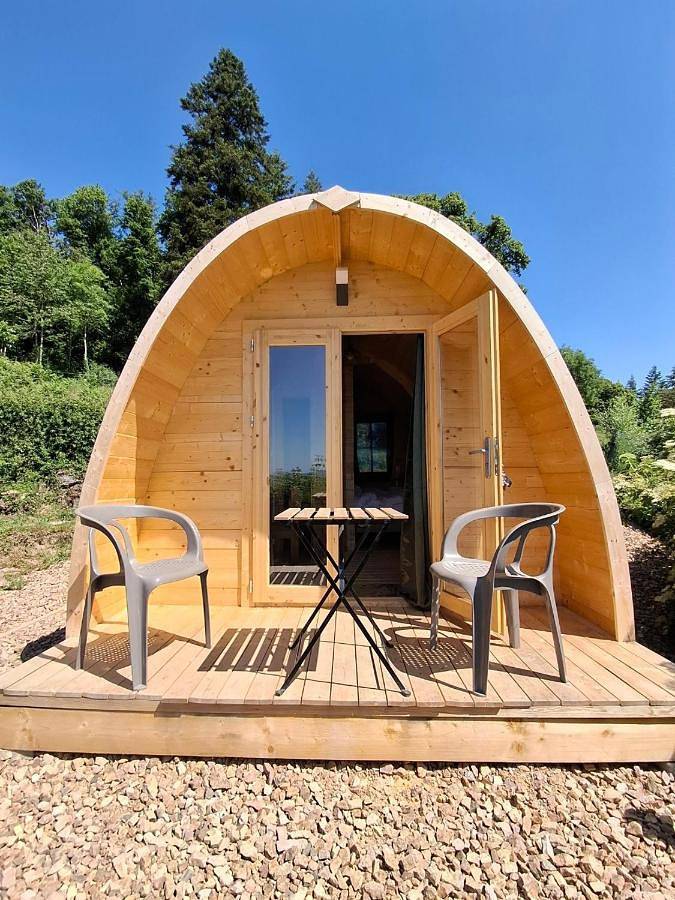 Gîte pour 2 personnes, avec Jacuzzi et Terrasse ainsi que Piscine et Vue dans Saint-Racho - 2