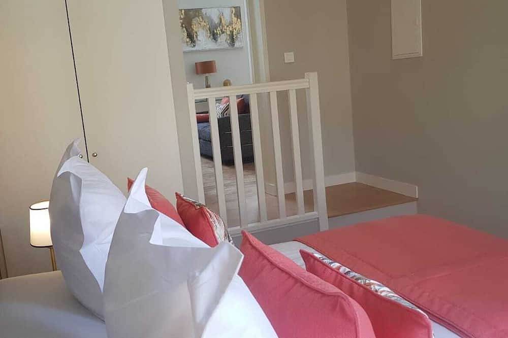 Entire apartment, Elegant apartment with panoramic view of Angoulême in Angoulême, Charente