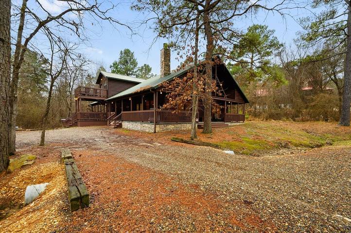 Log cabin for 18 people, with terrace and hot tub, with pets in Hochatown