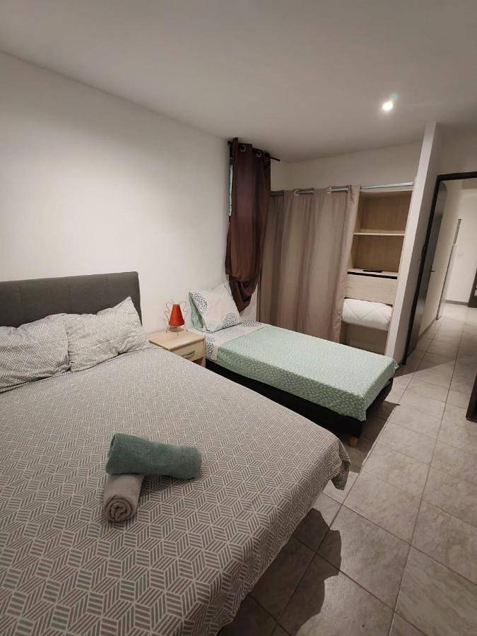Appartement entier, One-Bedroom Apartment in Rivesaltes, Côte méditerranéenne (France)