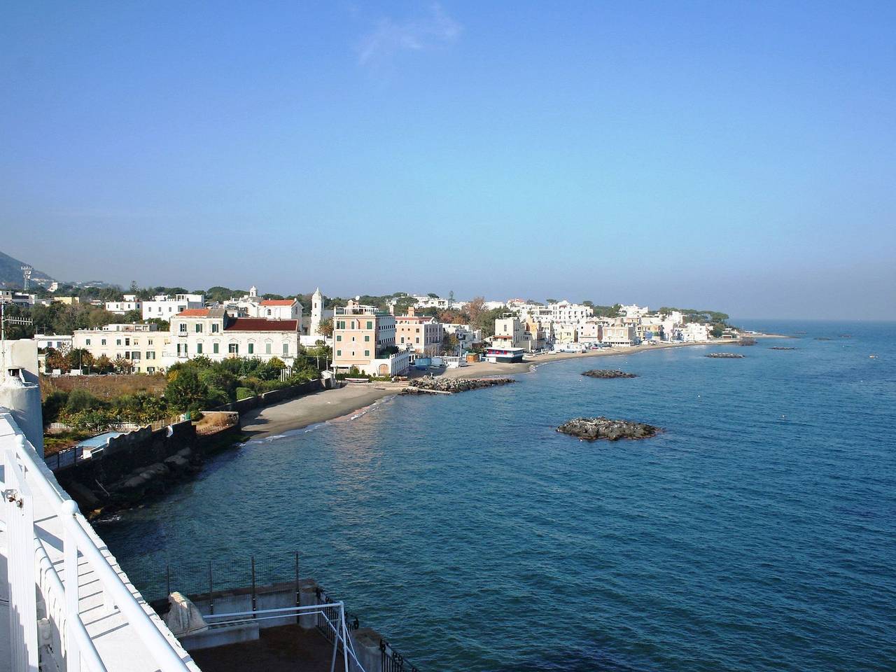 Entire apartment, Ischia Ponte 10 - Ischia Sea Side 10.3 in Ischia City, Ischia