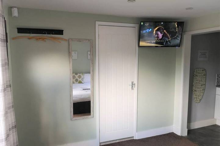 Chalet Cottages - Belle Cottage in Chiltern Hills