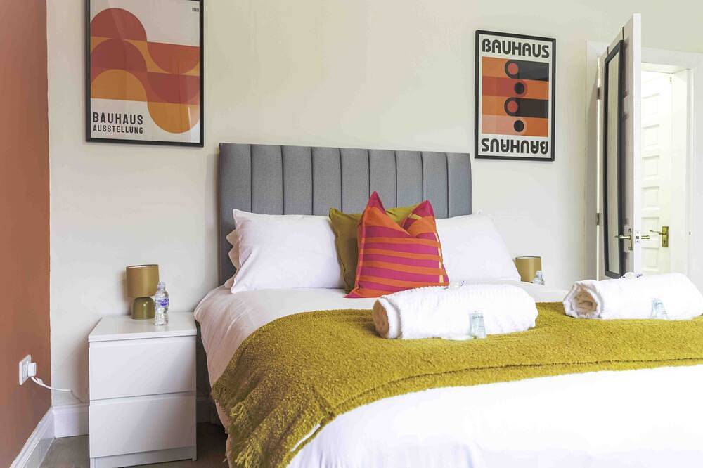 Ganze Wohnung, Apartment-Eigenes Badezimmer in Loch Lomond, West Dunbartonshire
