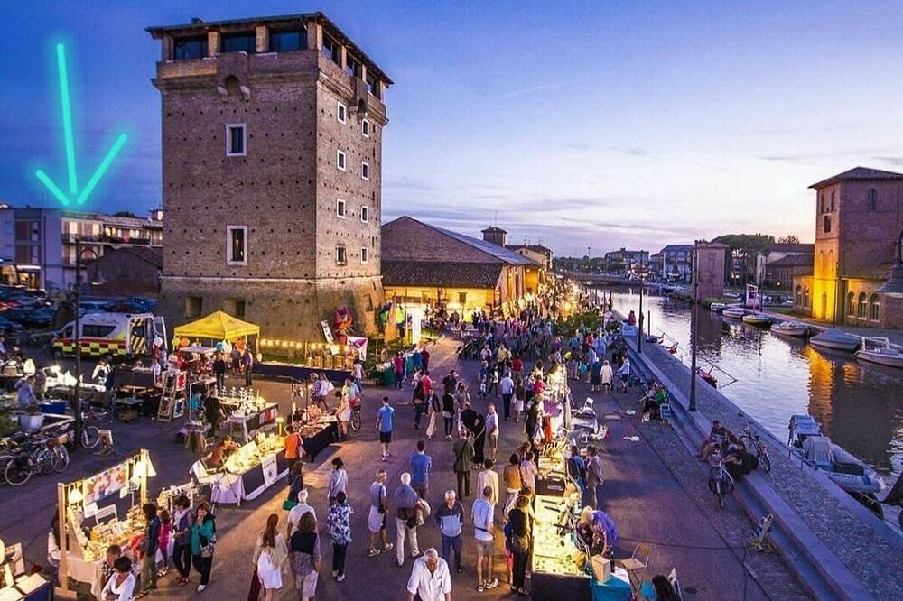 Apartamento entero, Cervia central large bright apartment spectacular view of the Tower in Cervia, Provincia de Ravenna