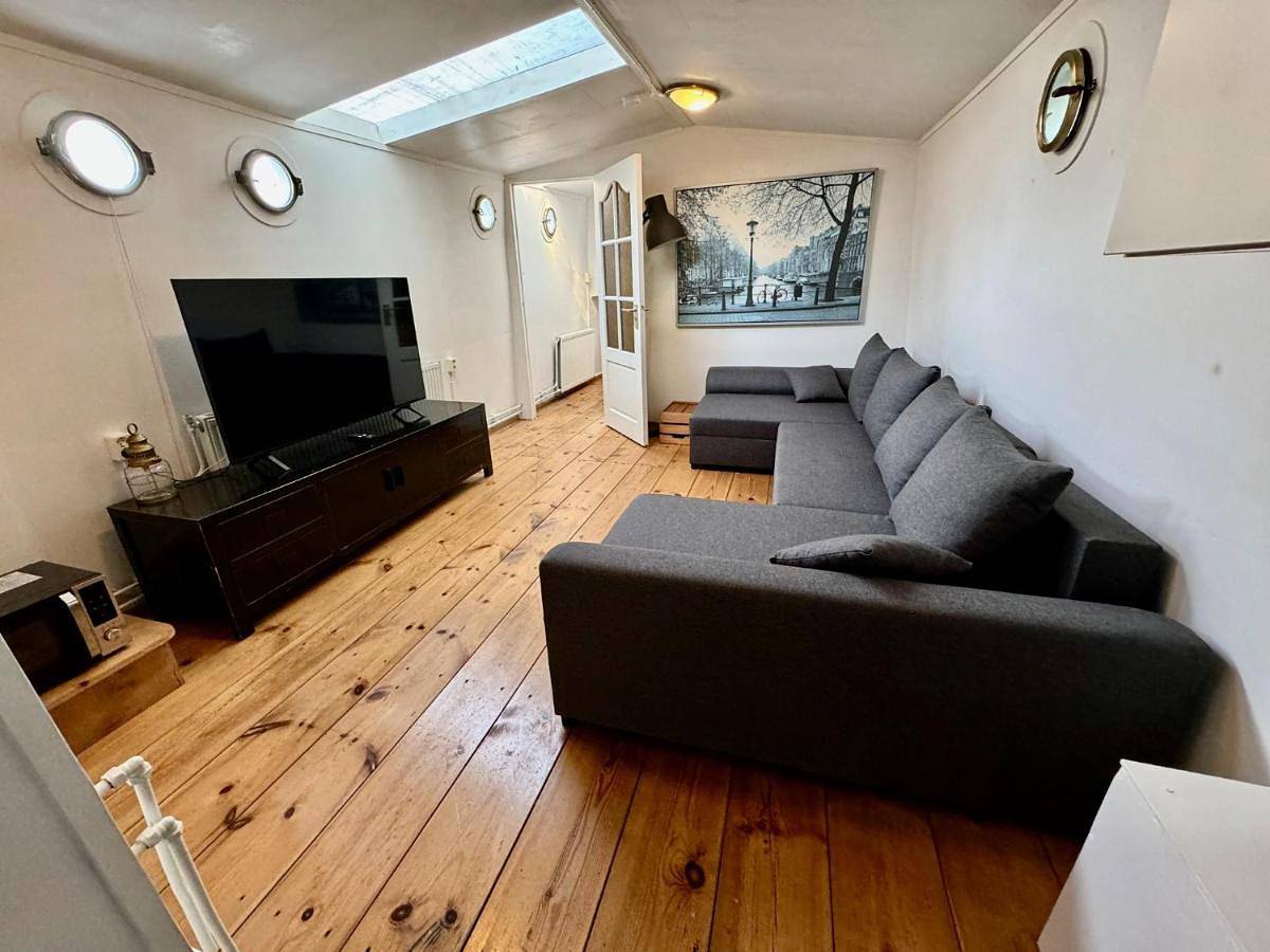 Apartment with Terrace in Prag, Mittelböhmen