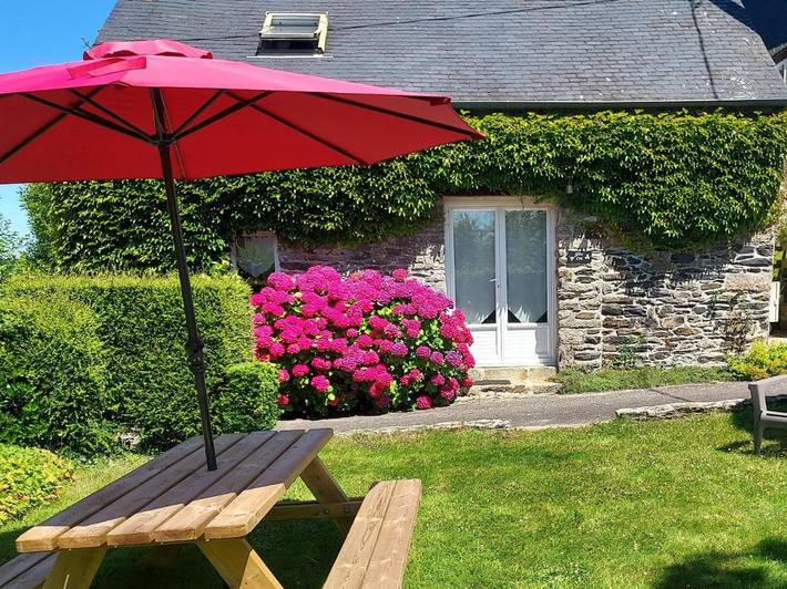 Location de vacances pour 4 personnes, avec jardin à Saint-Ségal