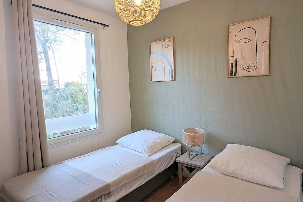 Maisonnette close to beaches in residence with swimming pool + 4 bicycles in Le Verdon-sur-Mer, Lesparre-Médoc und Umgebung