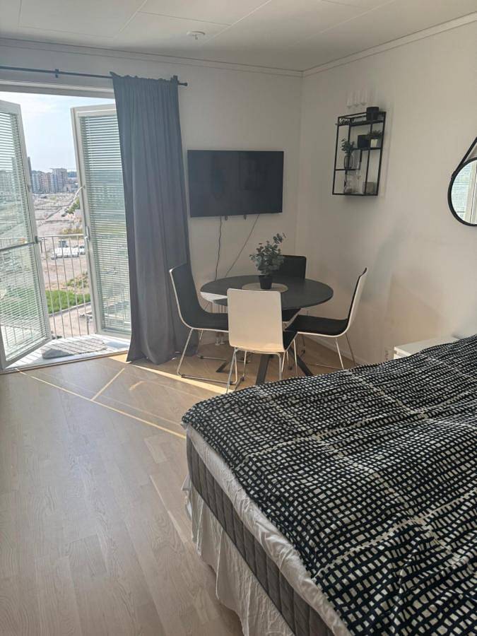 Ferienwohnung für 2 Personen, mit Balkon und Garten sowie Ausblick - 1
