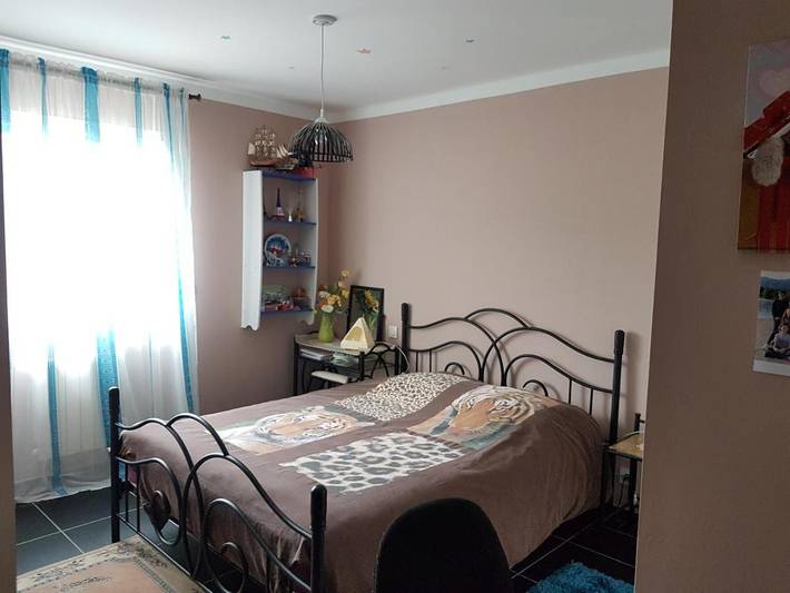 Location de vacances pour 6 personnes, avec terrasse ainsi que vue et piscine à Rigarda - 4