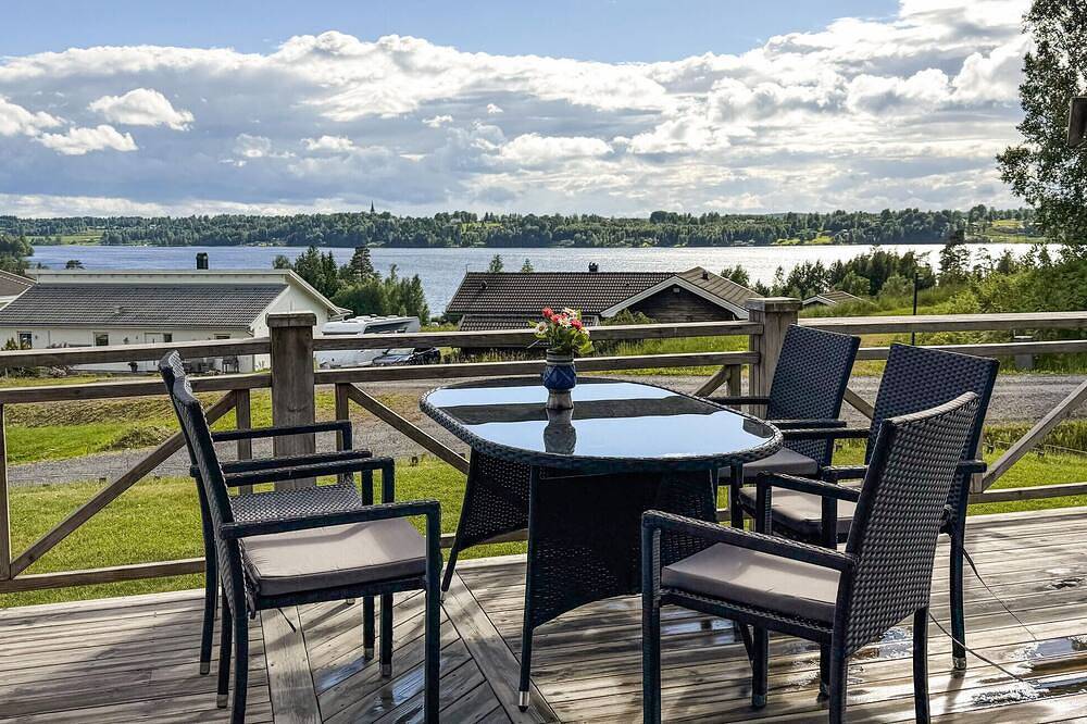 Amazing home in Kil with lake view in Kil, Värmland