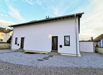 Vacation Rental for 6 Guests in Schwandorf, Eastern Bavaria, Picture 2