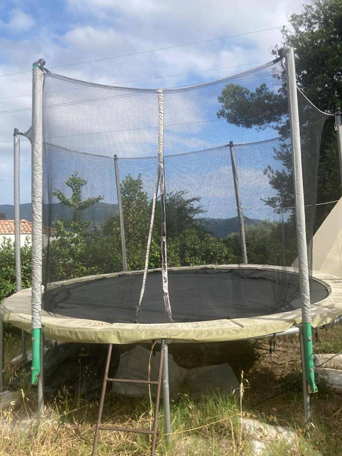 Gîte pour 4 personnes, avec piscine et terrasse ainsi que jacuzzi et jardin à Tourrette-Levens - 2