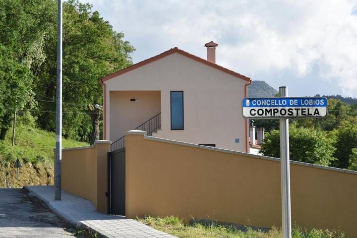 Casa de férias para 3 pessoas, com Terraço e Jardim em Lobios