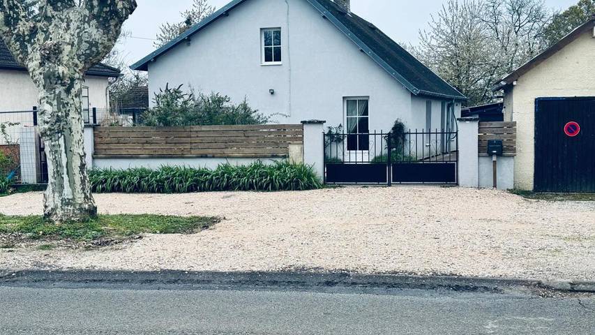 Location de vacances pour 8 personnes, avec jardin, animaux acceptés dans Champvans - 4