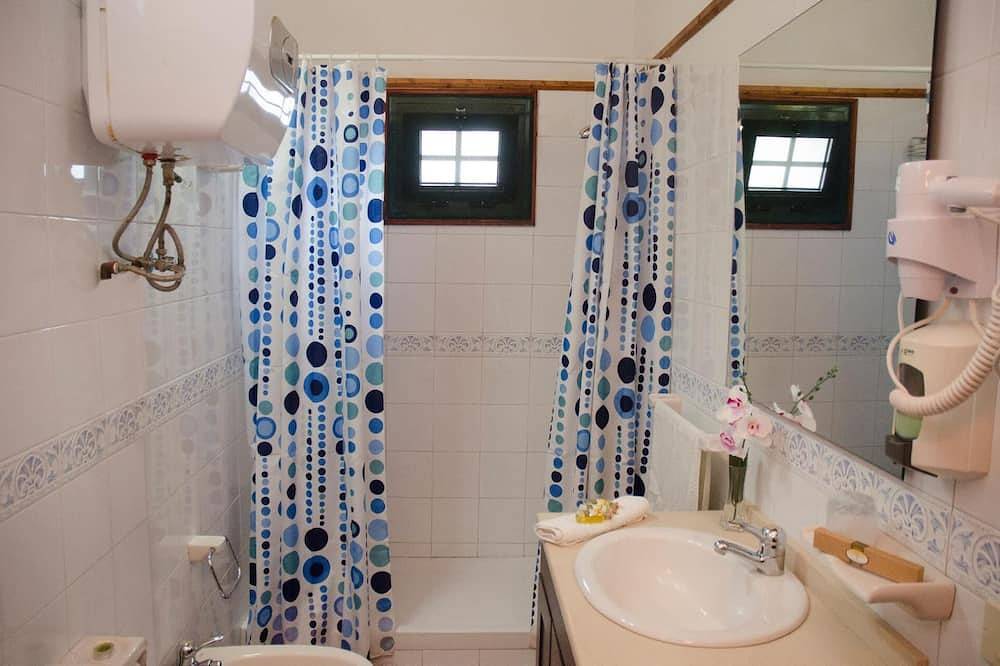 Rural house with excellent views of the sea and valley. in Santa Catalina, Hermigua