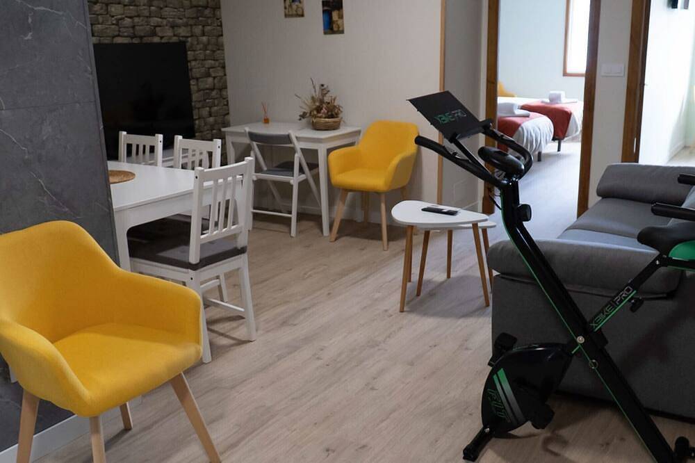 Entire apartment, Apartment in the center of Padrón 2 in Padrón, La Coruña Province