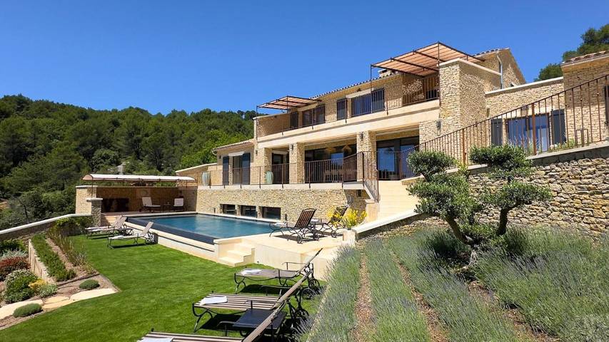 Chalet para 10 personas, con Balcón y Terraza además de Jardín y Piscina en Murs