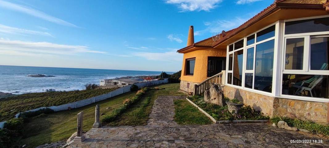 Casa rural para 8 personas, con jardín y vistas en Baixo Miño