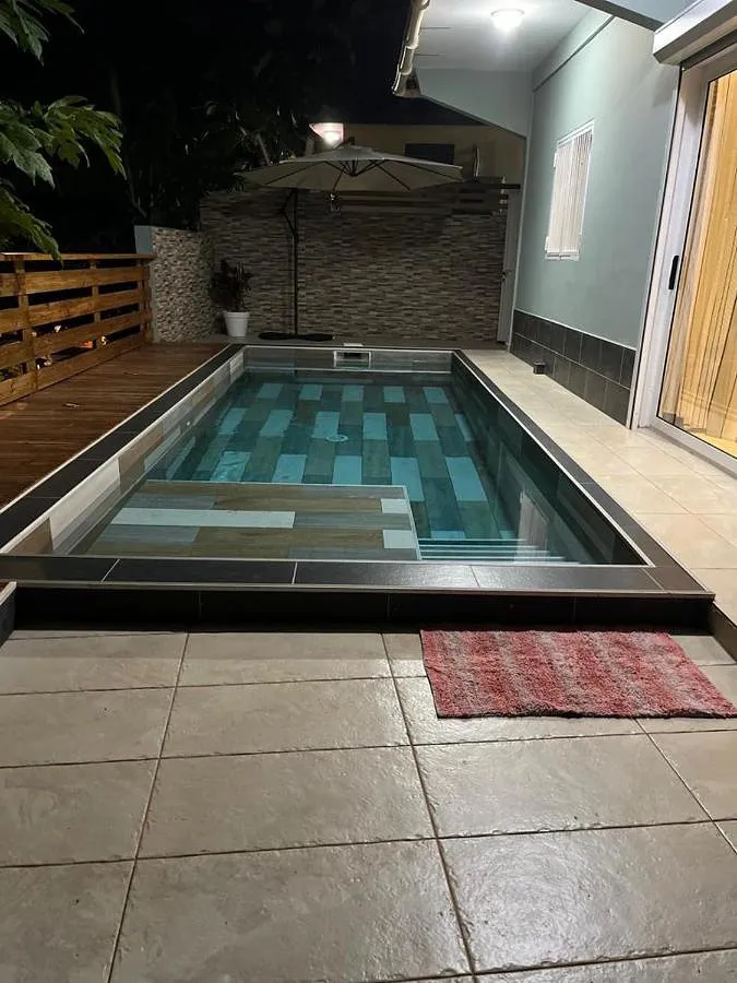 Villa für 6 Personen, mit Ausblick und Terrasse sowie Pool - 1