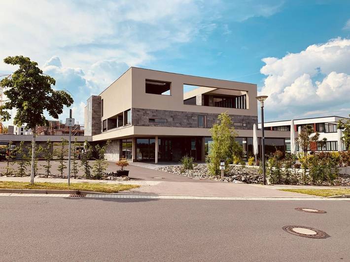 Ferienwohnung für 2 Personen, mit Balkon und Seeblick sowie Ausblick in Zwenkau - 3