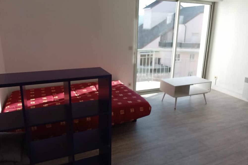 Apartamento entero, Studio Lumineux 27m2, Idéalement Placé Dans le Centre. Balcon et Jardin Privatif in Périgueux, Périgord Blanc