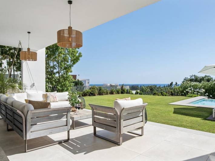 Feriehus for 8 personer med terrasse in Las Chapas, Marbella