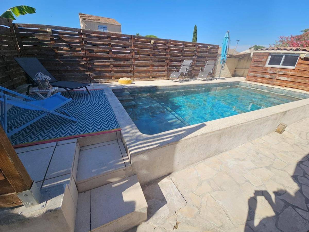 Villa Petite Camargue piscine bali au sel climatisation 15min plages 3 chambres in Marsillargues, Côte méditerranéenne (France)