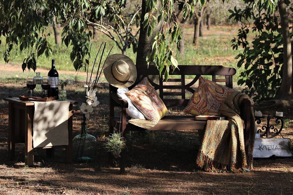 Rustikales Haus in Finca von 55000 m2 mit Gärten und Pool. 10 Minuten von Palma entfernt in Ses Rotgetes de Canet, Esporles