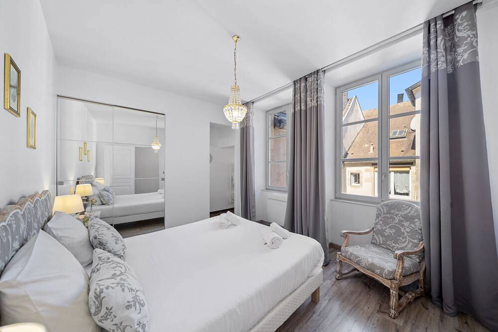 Appartement entier, Le beau carnot  appartement confort in Beaune, Région de Beaune