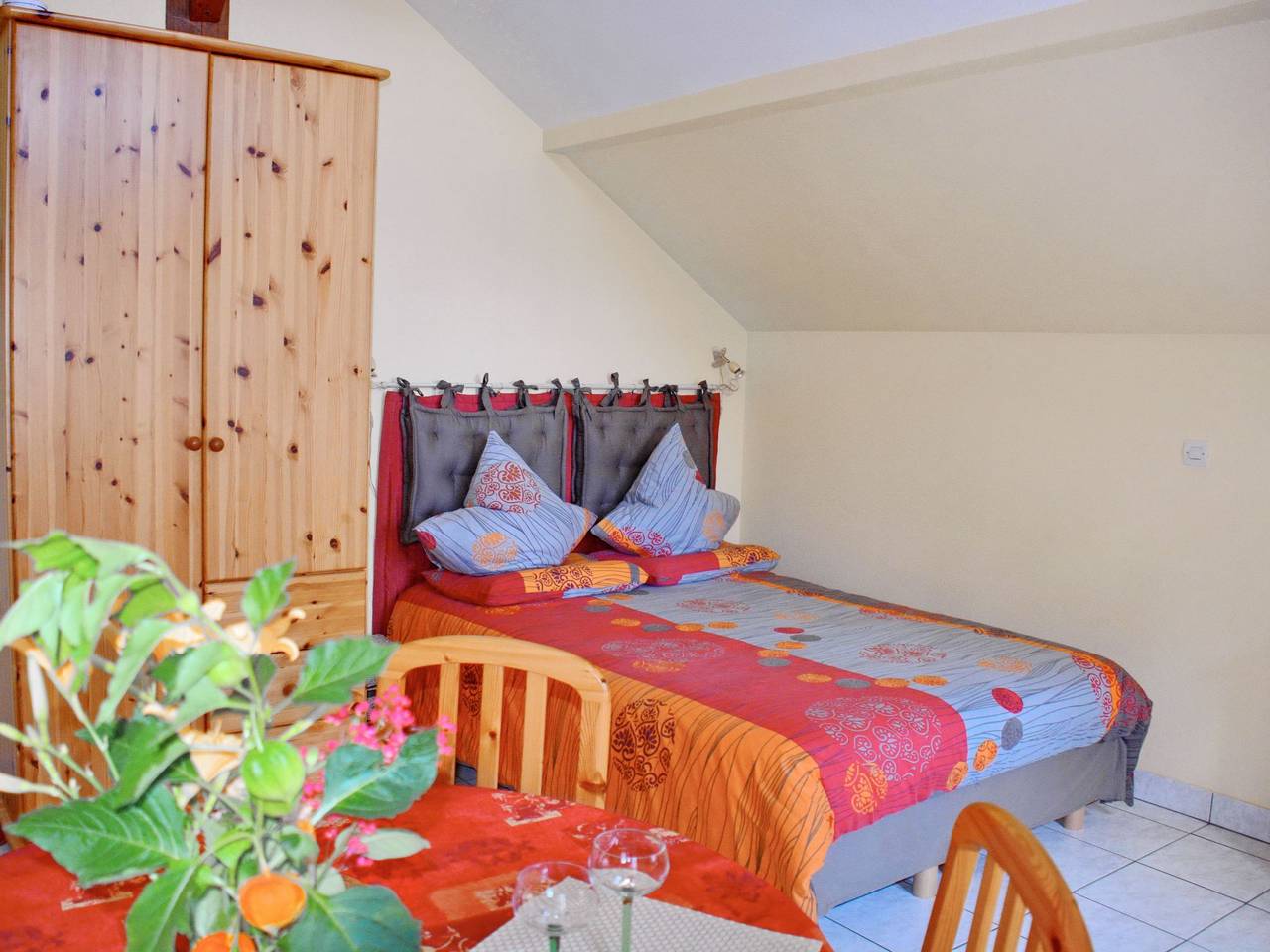 La Maison Bleue im Zentrum des Elsass in Bergheim in Bergheim (Alsace), Parc naturel régional des Ballons des Vosges