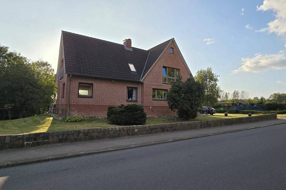 Villa Broby - großzügiges Domizil an der Schlei mit Blick über das Noor in Brodersby an der Schlei, Grünes Binnenland