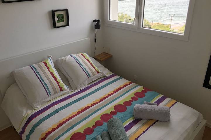 Entire apartment, Apt haut standing- sea view tte room - 1ère ligne de mer in Saint-Jean-de-Luz, Bayonne region
