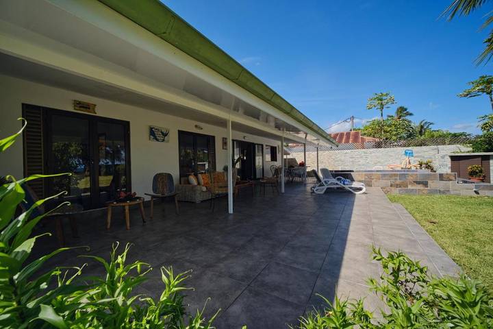 Villa pour 6 personnes, avec vue ainsi que jardin et piscine dans Tahiti - 4