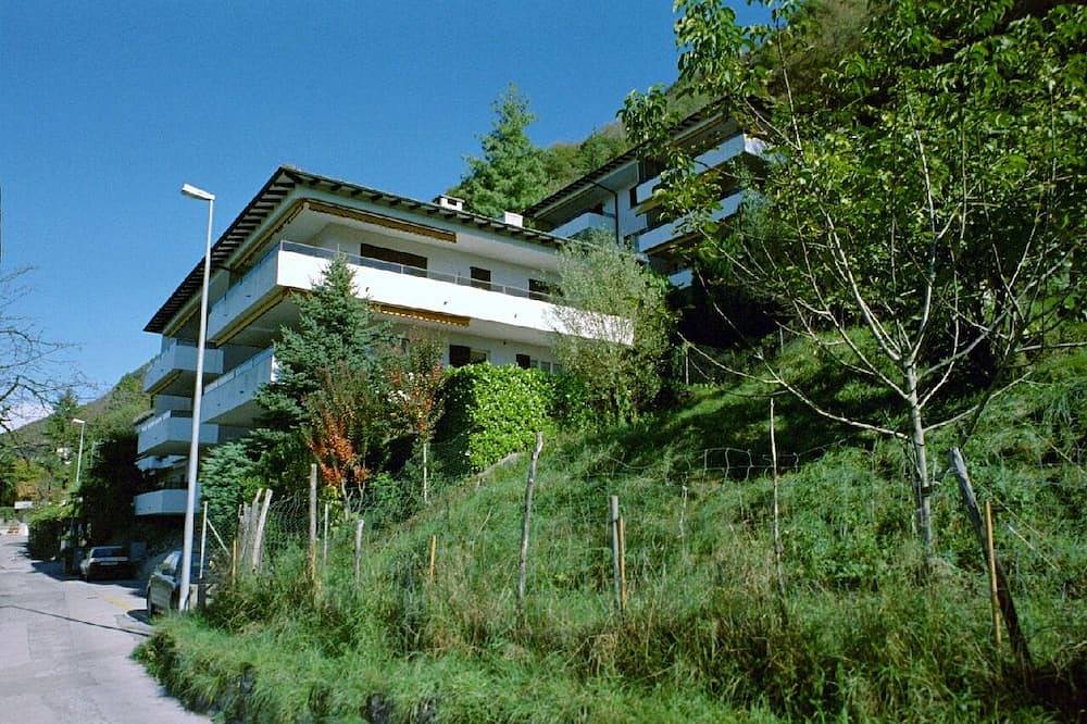 Apartamento entero, Al Bosco: muy cómodo, luminoso y tranquilo apartamento de un dormitorio 2½ ***, con piscina in Lugano, Lago de Lugano
