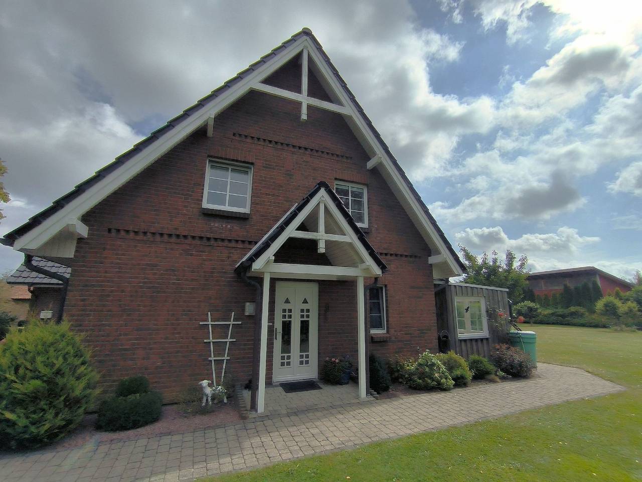 Ganze Ferienwohnung, Fewo Unter den Linden - Ferienwohnung Unter den Linden in Wallsbüll, Grünes Binnenland