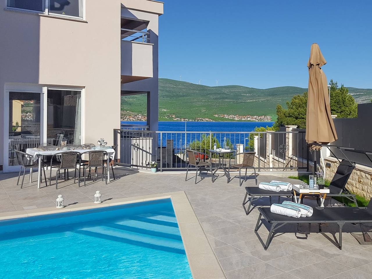 Sea Front Villa Lucija in Pridraga, Donji Karin