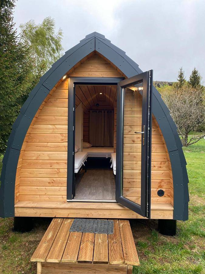 Camping pour 4 personnes, avec jardin ainsi que jacuzzi et sauna dans L'Aubrac - 3