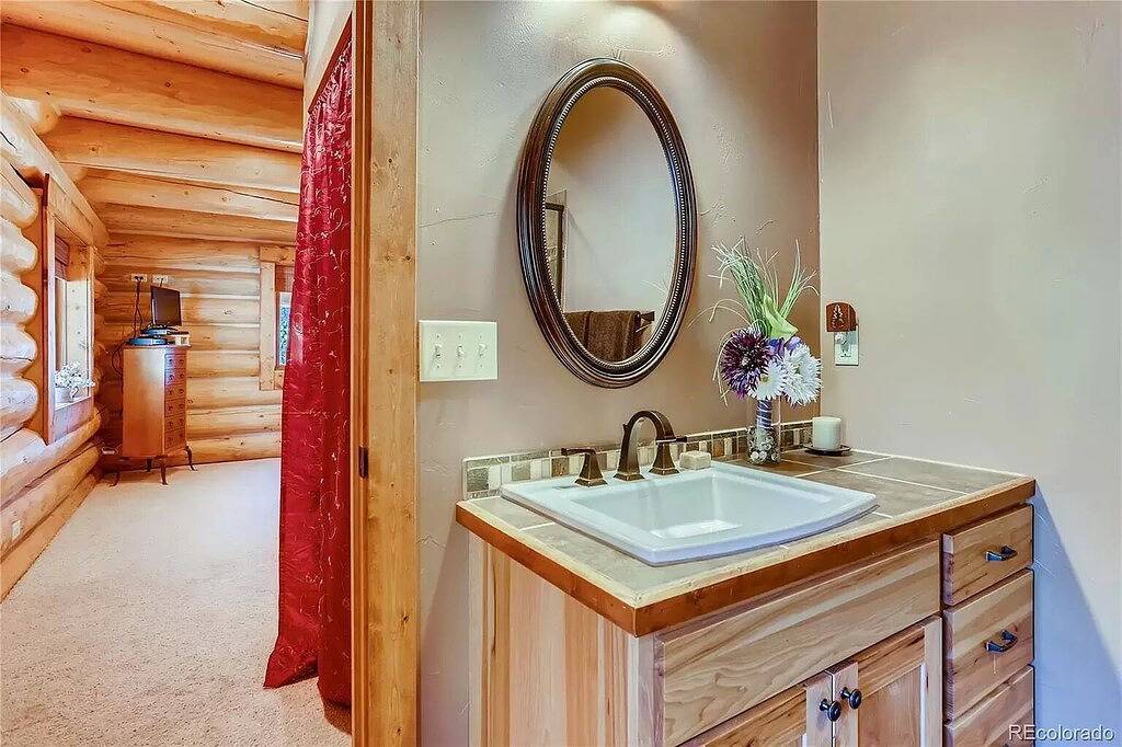 Glamping for 7 Guests in Fairplay, South Central Colorado